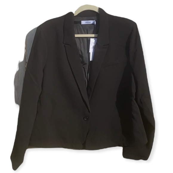 JustFab Jackets & Blazers - Women’s Plus Convertible Zip Blazer Justfab